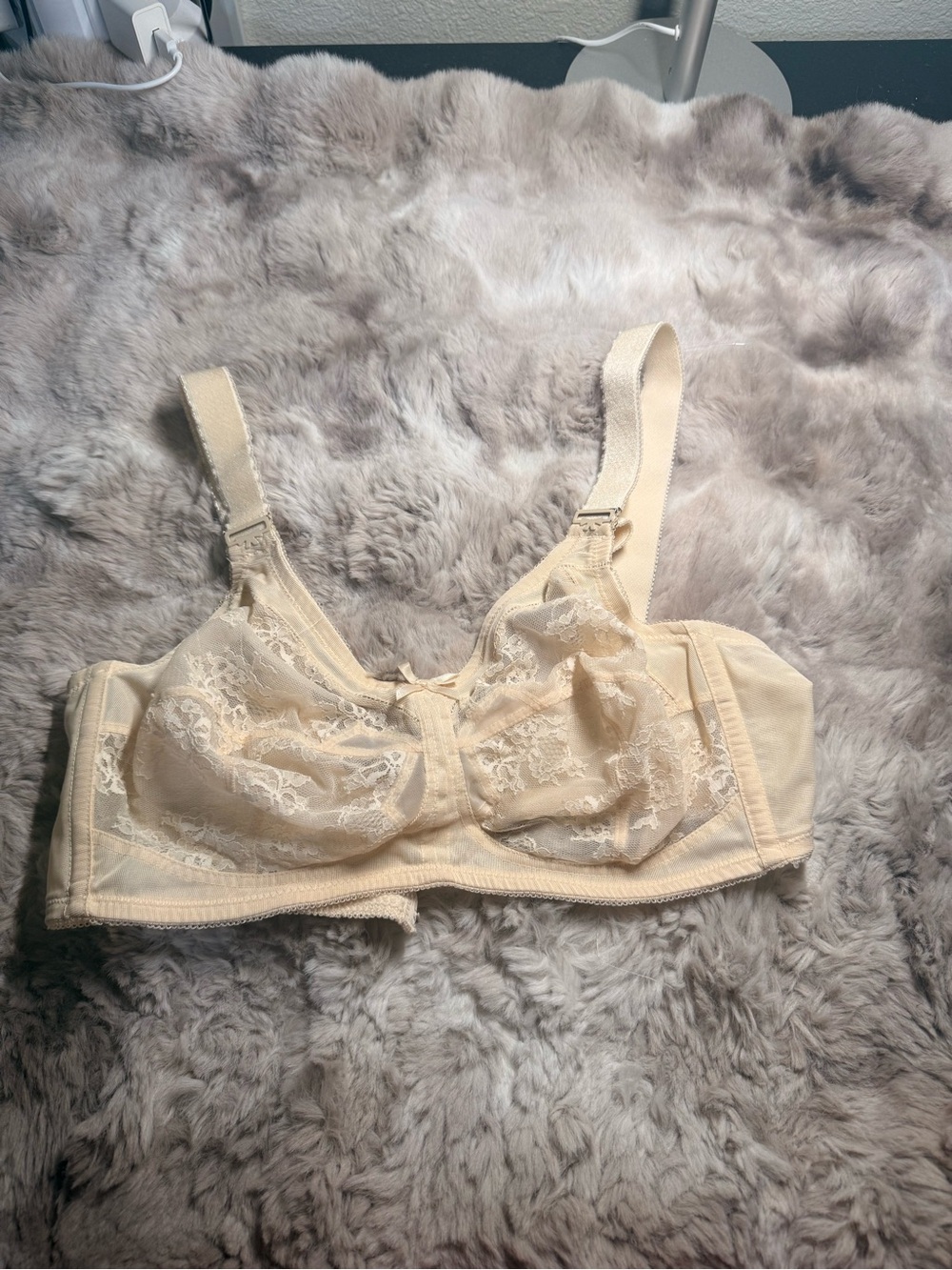 Vtg Bali Sky Bow Bra 3500 Cream Lace Wireless Soft Cup Full Coverage Retro 36D